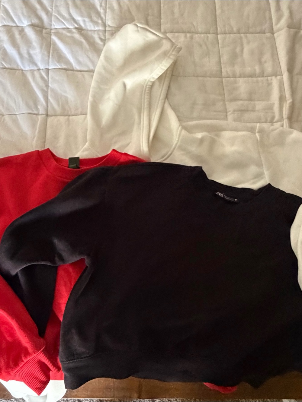 Lot of 3 Cropped Sweatshirts